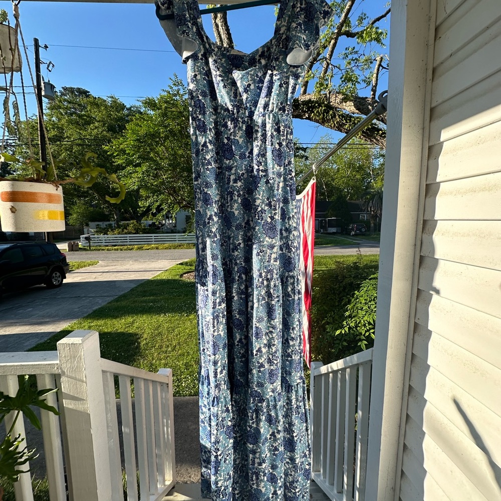 Smith & Quinn Isabella Porcelain Petals Bridesmaid Dress - Picture 12 of 13